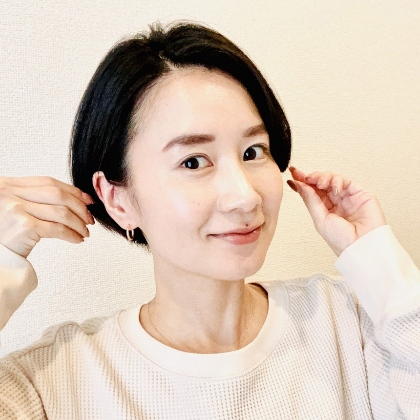 女性の髪型の写真